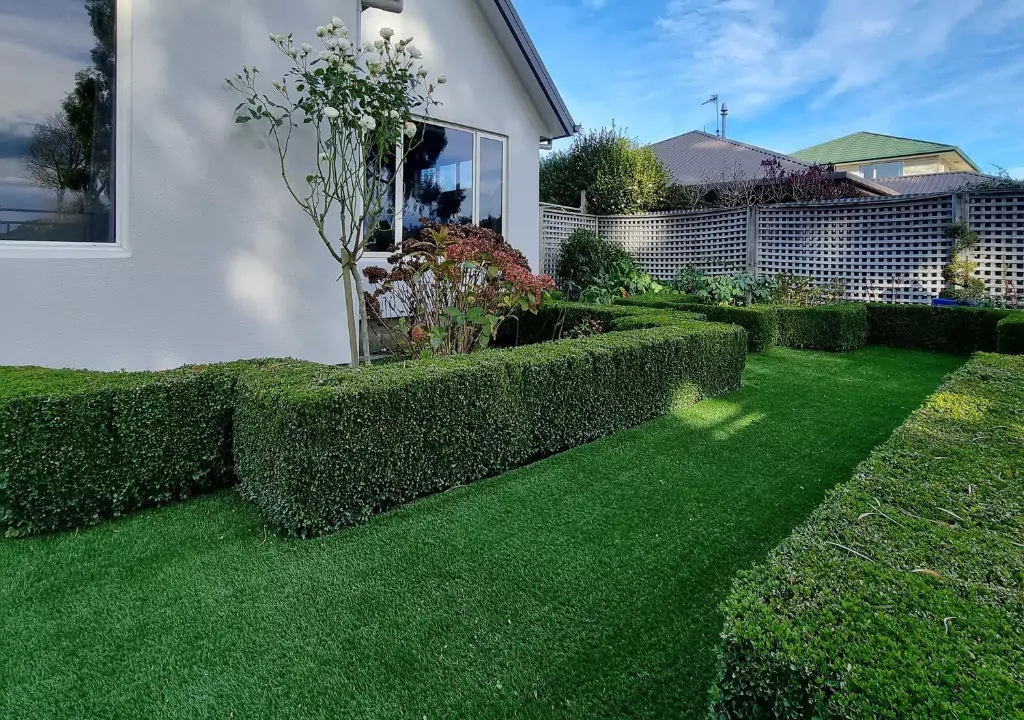most realistic artificial grass Colour
